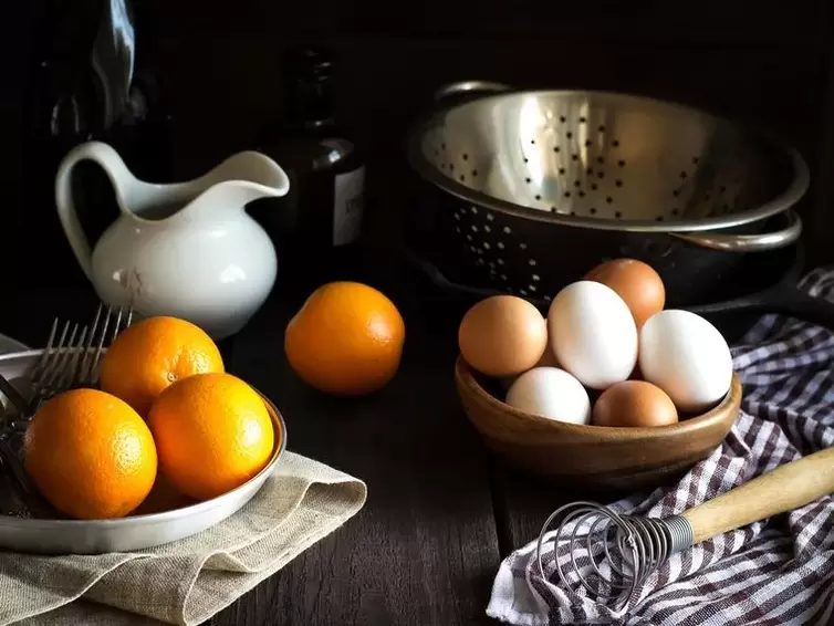 eieren en sinaasappels voor het eierdieet