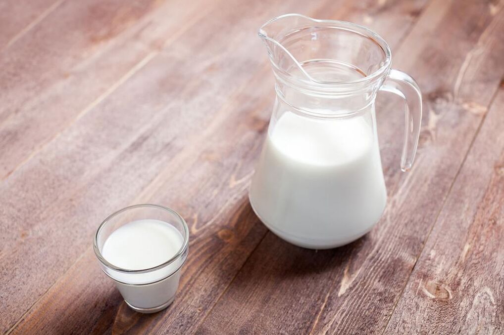 Het dieetmenu voor maagzweren bevat magere melk